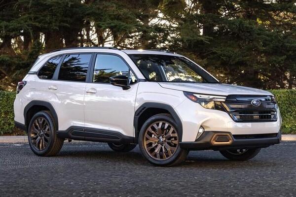 Subaru 全新 Forester 越野版首度曝光！粗獷風格更有型 升級油電動力