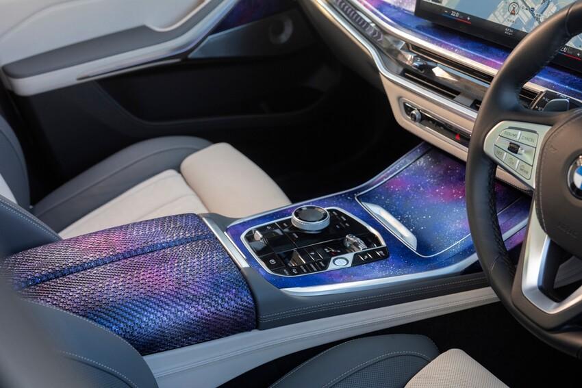 BMW X7 旗艦休旅將閃耀夜空帶上車！豪華度更勝勞斯萊斯星光頂篷