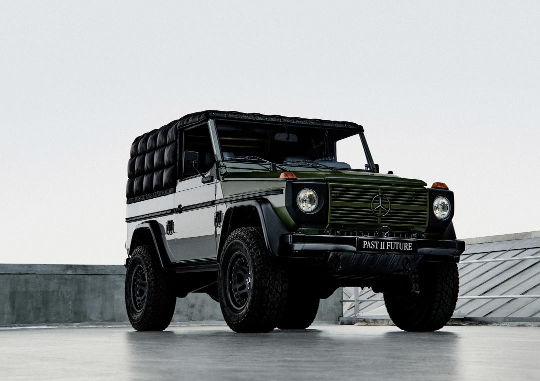 賓士與羽絨之王Moncler及知名設計師Nigo三方合作，推出Project G-Class Past II Future聯名概念車。