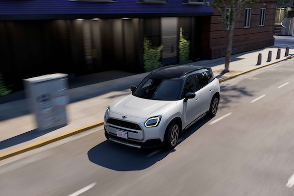 更親民 MINI 電動車即將登台！Countryman E 公佈預售價