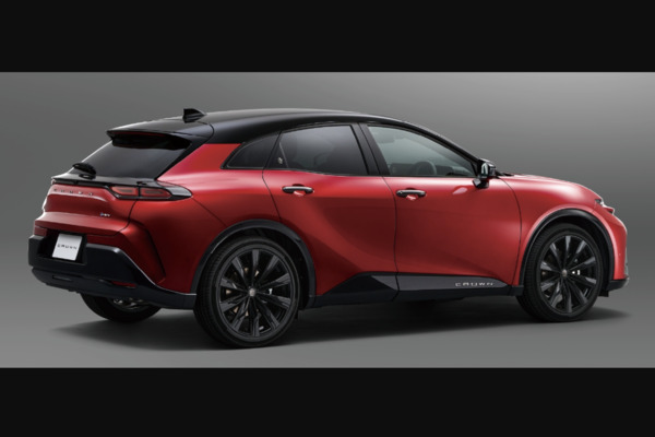 Toyota 最帥皇冠跑旅 Crown Sport 追加專屬特色！同步強化內裝科技感