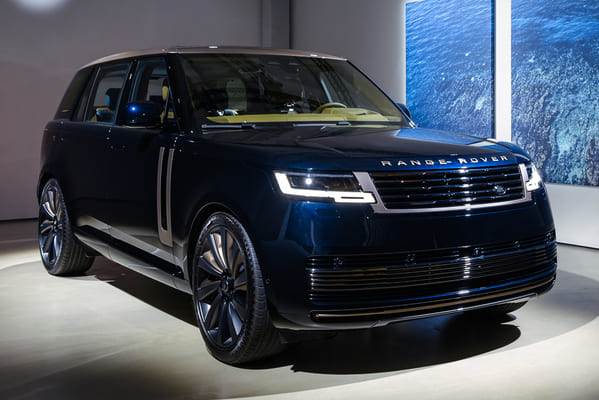 獨具寶島之美的旗艦休旅登場！Range Rover SV 福爾摩沙珍藏款限量抵台