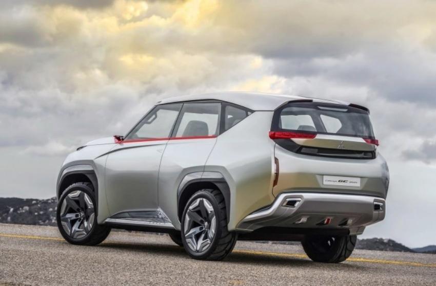 Pajero 復活後車室空間更大，並且用料上更為豪華舒適。