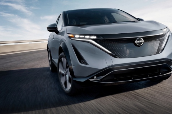 鴻海確認與 Nissan 商談合作事宜！代工為主不涉入品牌經營