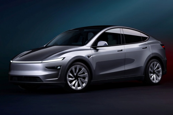 Tesla 新款 Model Y 入門與性能版陸續登場！七人座車型確認回歸