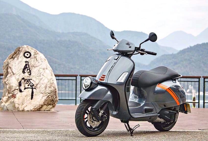 Vespa GTV 300 美型時尚速克達試駕！滿身科技配備仍不失經典傳承