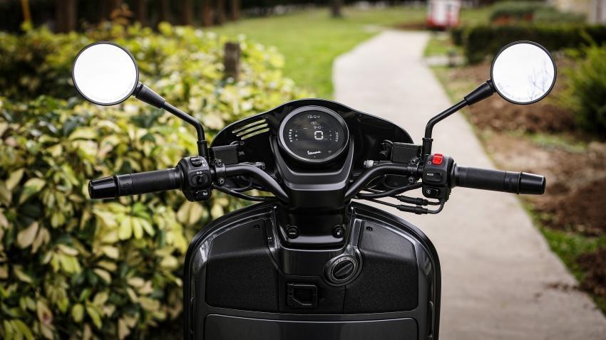 Vespa GTV 300 美型時尚速克達試駕！滿身科技配備仍不失經典傳承
