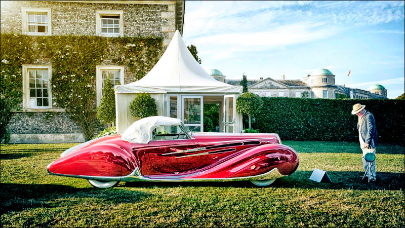 Goodwood Festival of Speed速度節如今不僅是車壇盛事，更吸引眾多時尚愛好者齊聚一堂。