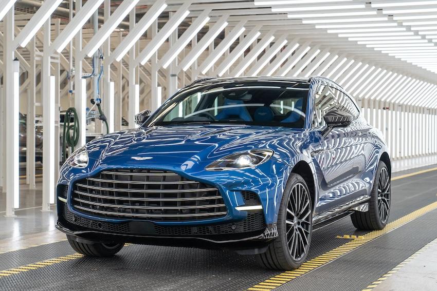 英國豪華車廠 Aston Martin 因未跟上行業發展腳步，虧損嚴重，宣布將裁員。