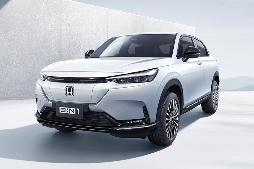 Honda e:N1 擁有與 HR-V 相仿的造型設計，近日在印尼上市，成為當地首款 Honda 電動車。
