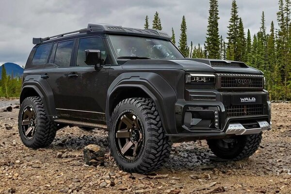 Toyota 熱門越野休旅霸氣升級！Land Cruiser 250 硬派氣勢不輸 G-Class