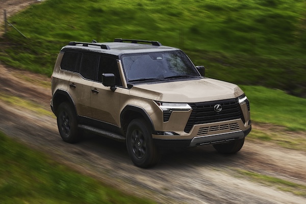 Lexus 越野休旅 4 月在日開賣！七人座雙渦輪動力先推出