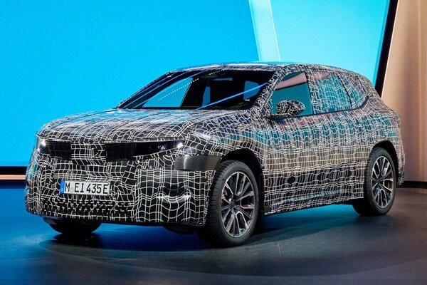 BMW 新世代純電 SUV 登場時間揭曉！嶄新科技加持 全方位進化備受矚目