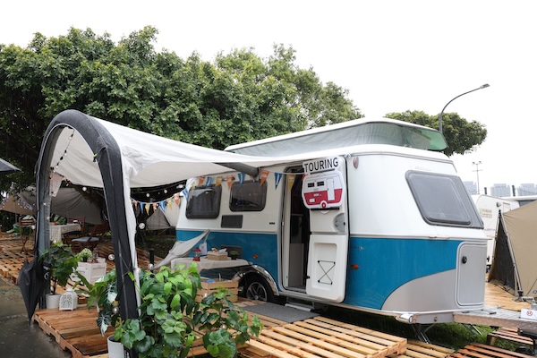 價格更親民歐洲露營車台灣開賣！臥室可睡 3 人