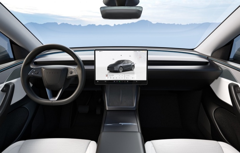 Tesla 最大優勢卻遭科技巨頭批評！蘋果聯合創始人：軟體與介面越改越糟