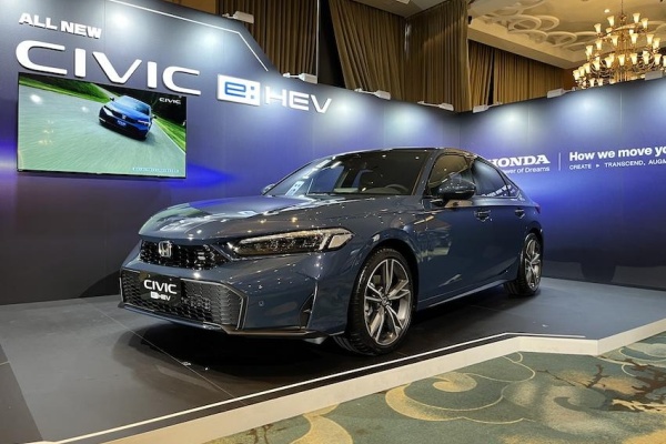 Honda 小改款 Civic e:HEV 將於 4/15 台灣發表！車頭造型更像 Type-R