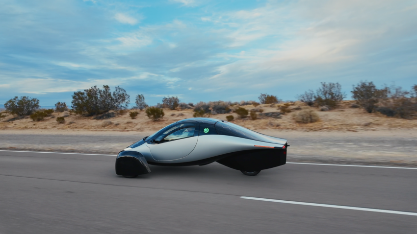 Aptera 開發的太陽能電動車完成首次長途道路測試，預計今年便會展開交車。