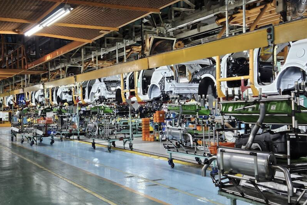關稅調降恐消滅台灣汽車產業！車輛公會：30 萬人將失業