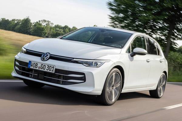 台灣福斯宣布小改款 Golf 展開預售！內外設計升級有感 旅行車同步登場