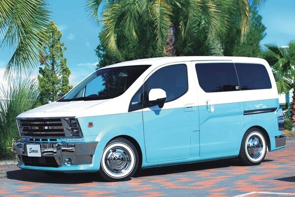 Nissan 七人座 MPV 轉型美式復古風格更搶眼！專屬配件上身變成露營車