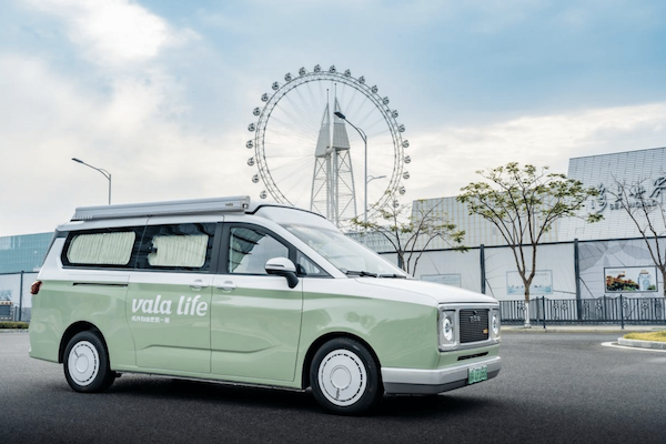 一天只賣出 1 輛車！中國新創電動車創辦人誇海口：要當汽車界的 iPhone