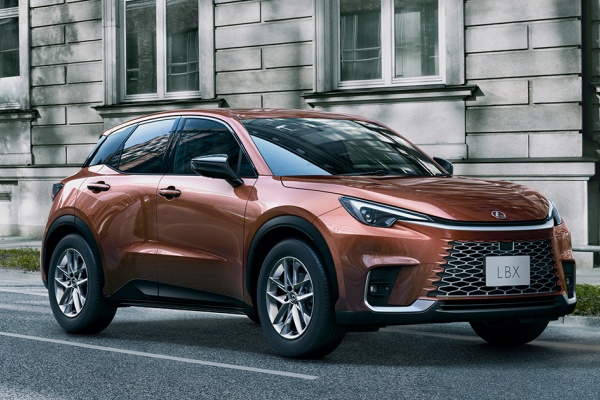 Lexus 入門小休旅 LBX 日規 5 月推小改款！懸吊系統升級提升操控性