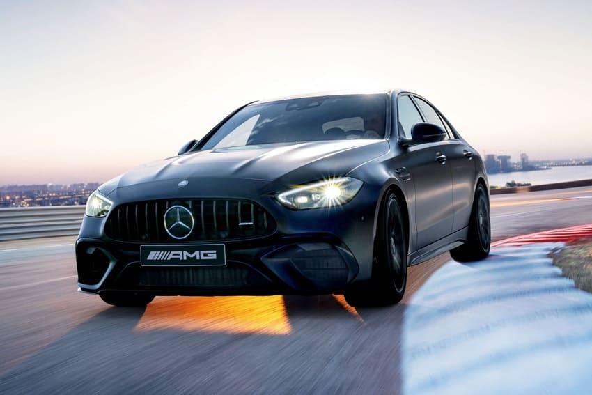 賓士在日本推出 AMG C 63 S E Performance Edition Peak 特仕版，僅限量打造 50 台。