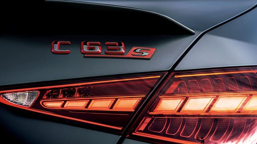 賓士招牌性能房車 C 63 特仕登場！升級 AMG 專屬配備強化動感魅力