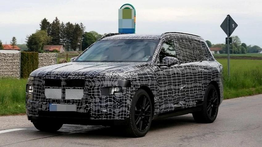 BMW 確認 X7 下一代車型開發中，首張測試照曝光。
