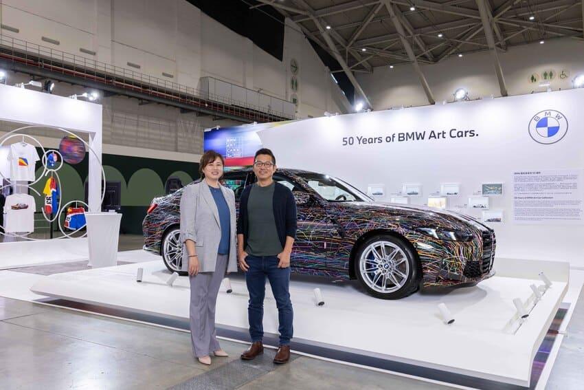 BMW 台灣總代理汎德邀請台灣知名當代藝術家翁明哲先生（圖右）打造 M3 Competition 藝術作品。