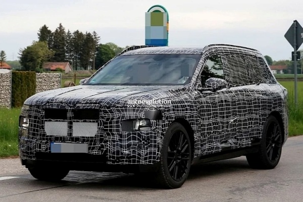 BMW 確認 X7 旗艦休旅有下一代車型！測試車首度曝光 有望新增純電動力
