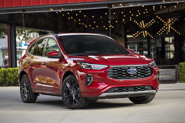 Ford Kuga 雙生休旅傳 2025 年底停產！官方拒絕評論