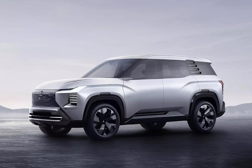 Mitsubishi 確認將在今年推出 DST Concept 概念休旅的量產版本。