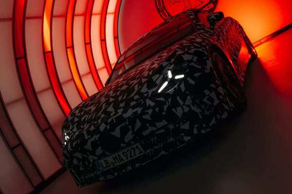 賓士 AMG 高性能純電轎跑首度亮相！預計破千匹馬力 將成保時捷勁敵