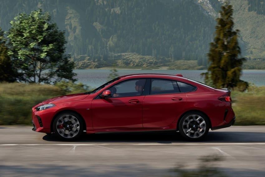 外觀採用 M Sport 進階套件彰顯動感氣勢。
