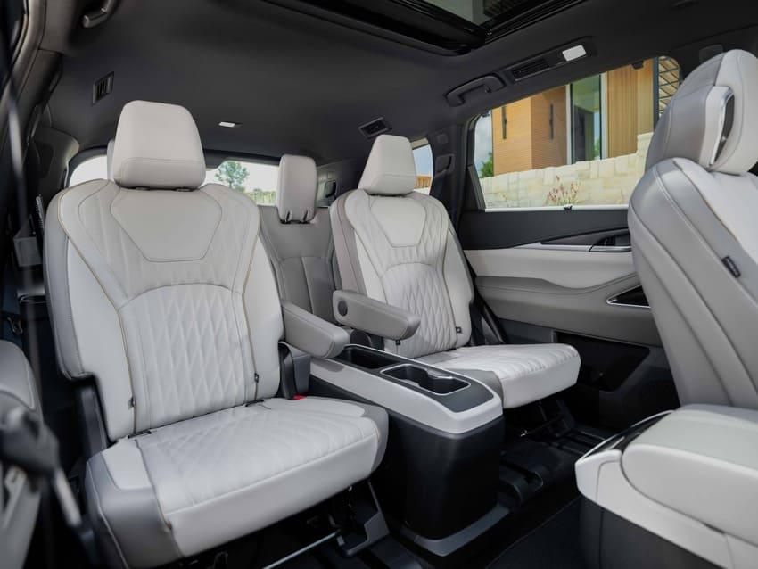 Infiniti 七人座豪華休旅 QX60 進化登場！換裝動感新面容 科技座艙升級