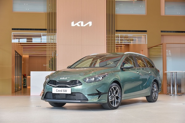 Kia 歐系旅行車再次回歸！新年式限量 100 輛 可選配真皮通風座椅