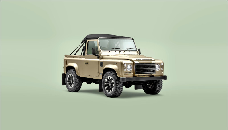 Land Rover Classic經典車部門打造Defender V8 Soft Top，讓敞篷越野休旅重出江湖。