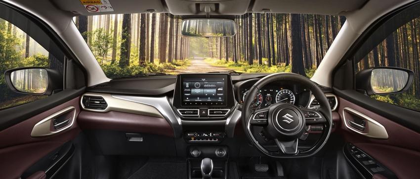 內裝設計也朝向 Grand Vitara 看齊，強化科技感與便利度。