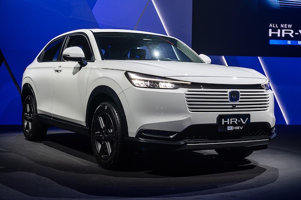 Honda HR-V e:HEV 台灣發表！每公升可跑 23.5 公里同級最出色