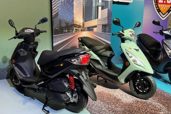 每公升跑 61.3 公里國民車再下殺！KYMCO 大地名流 2.0 推高額 2.8 萬元補助