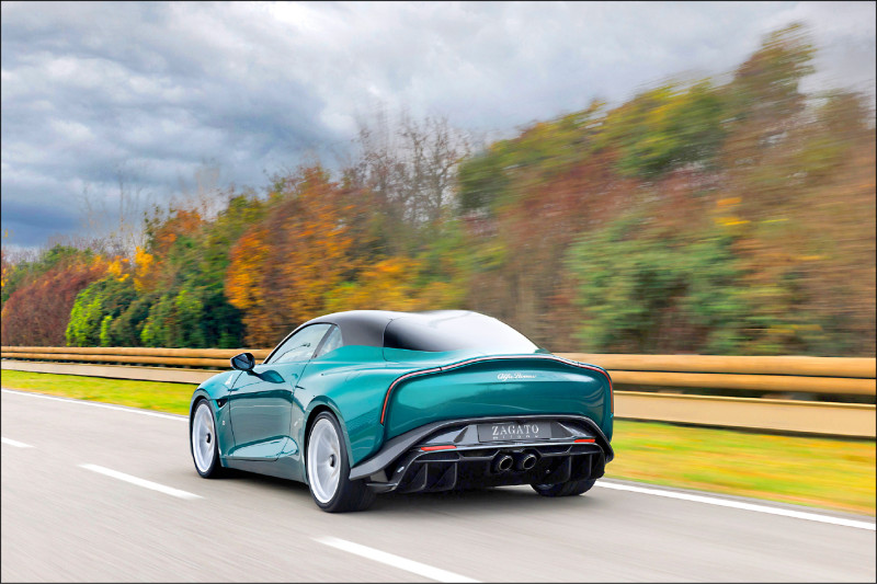 從四門轎車搖身一變為競技感十足的雙門Coupe，Giulia SWB Zagato盡顯狂傲本色。