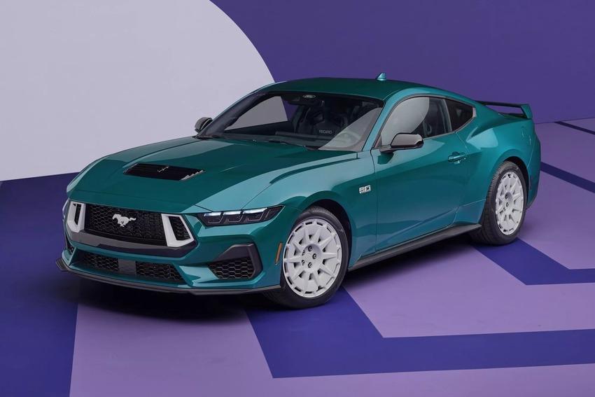福特野馬跑車 Mustang 重現經典樣貌！滿滿復古元素打造動感新風格