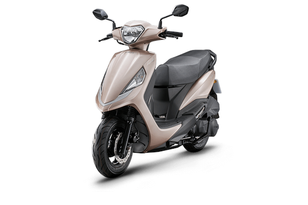 國民機車換新樣式登場！Kymco 新豪邁 125 特仕版每公升跑 61.3 公里
