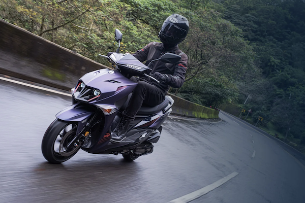 SYM JET SL+ 改款最新油耗再曝光   158c.c. 排氣量奪 1 級能效