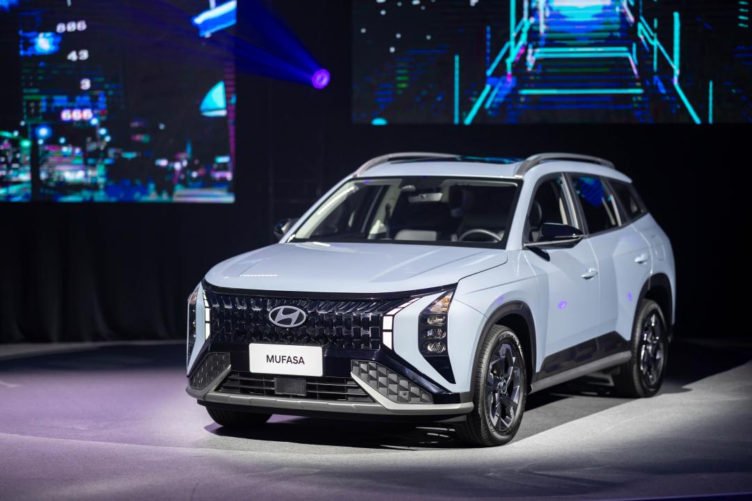 Hyundai Mufasa的類X字型大面積水箱護罩，具有家族風格也給人強烈視覺印象。