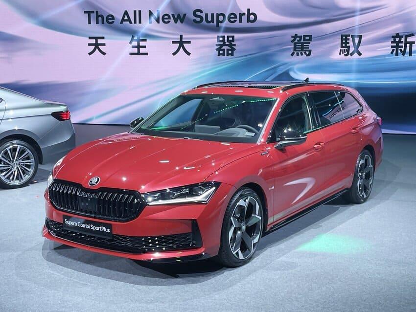 Skoda 大改款 Superb 抵台！展現全新旗艦風采 Combi 旅行車同步現身