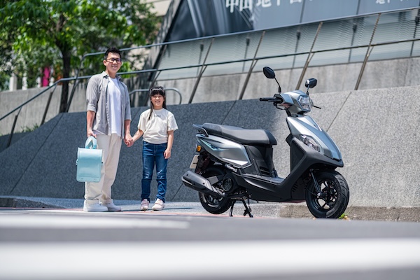 國民機車大戰開打！SYM 全新迪爵升級 LED 頭燈不加價  冠軍寶座不讓人