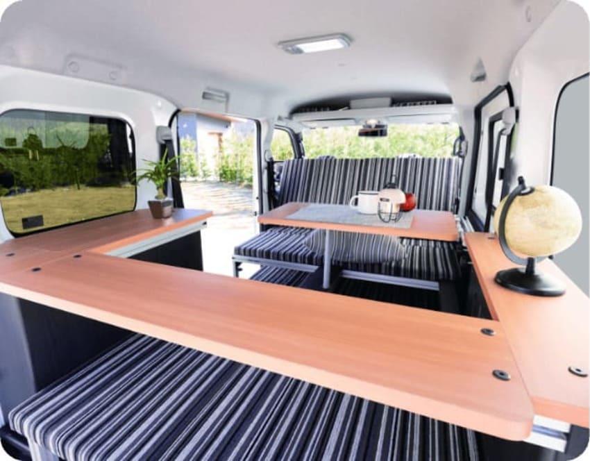 Toyota 入門輕 MPV 變身露營車！打造多元舒適空間 輕鬆享受車宿樂趣