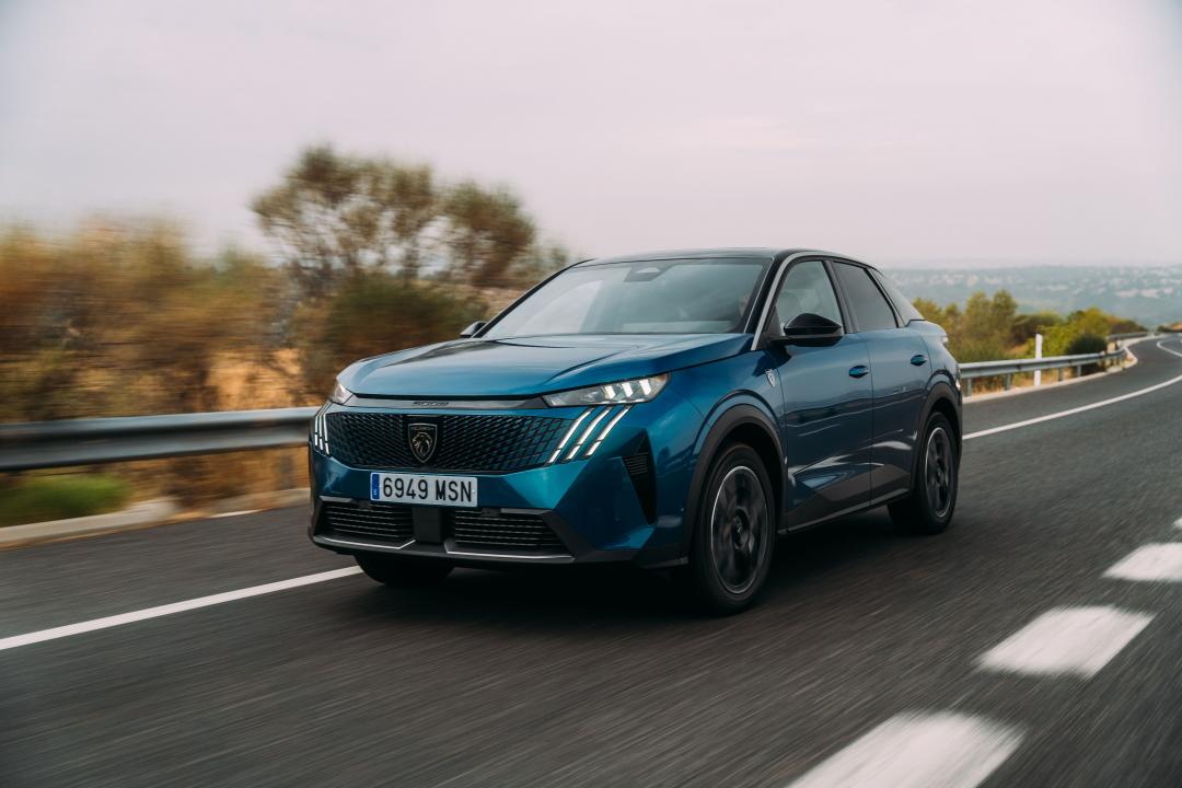Peugeot 3008轉型斜背跑旅風格，配合新世代設計語彙主打年輕族群。